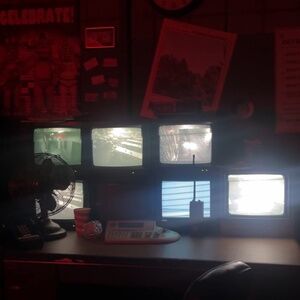 Meet your Posher, Maya